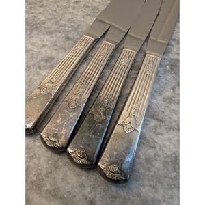 4 Dinner Knives Treasure Pattern Wm Rogers Silverplate VTG 1940 Stainless Blades